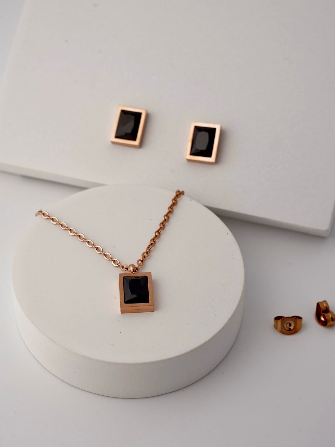 Geometric Luxury Necklace Set